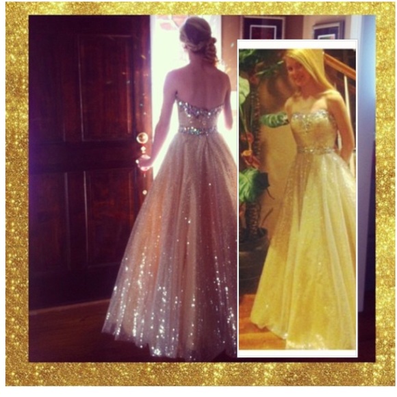 Gorgeous gold gown
