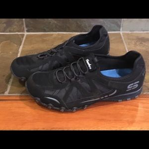 Skechers shoes like new condition, size 7.5