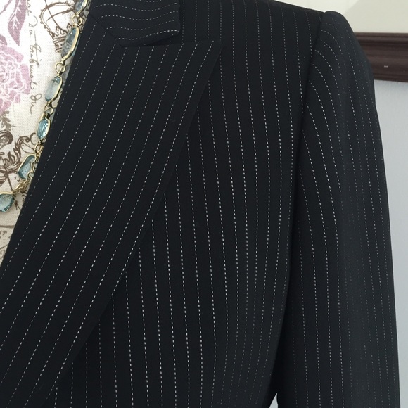 SOLD locally Tahari Pinstripe Skirt Suit - Picture 3 of 4