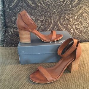 Stacked Heel w/ Ankle Straps.