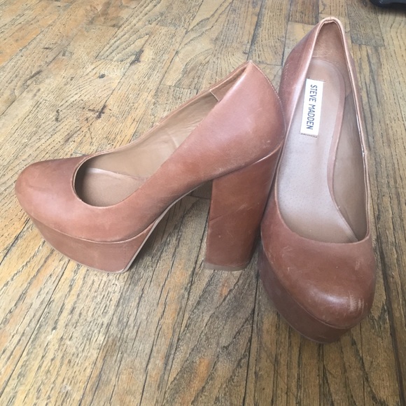 Steve Madden platform heels size 9