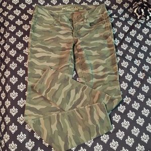 Super cute American eagle jeggings!