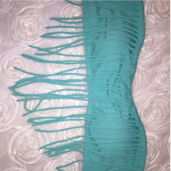 Pacsun bikini top with fringe - Picture 3 of 3