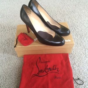 Authentic Christian Louboutin Simple Black Pump