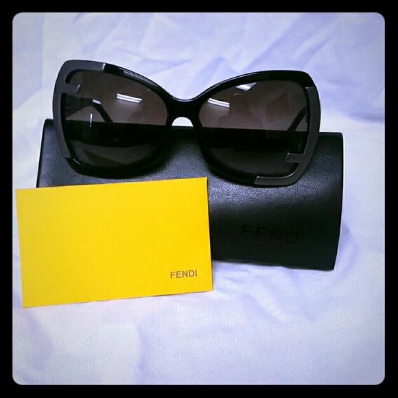 Fendi sunglass