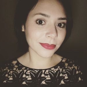 Meet your Posher, Ana