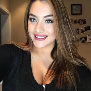 Meet your Posher, Daniela