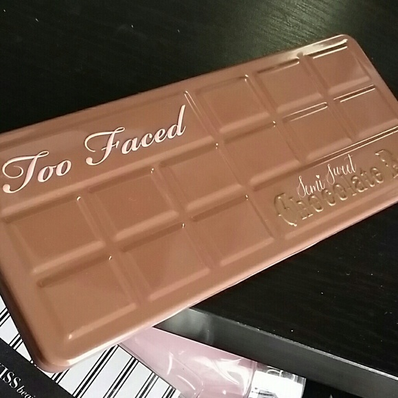 Too faced semi sweet chocolate bar