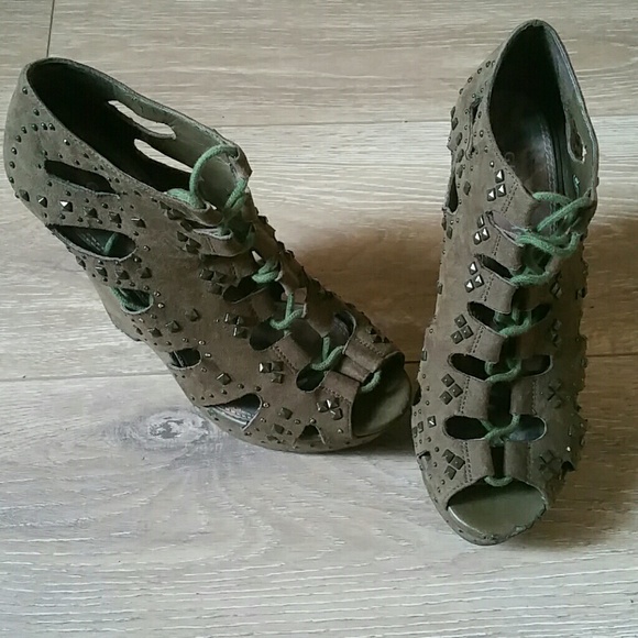 Gianni Bini Wedge