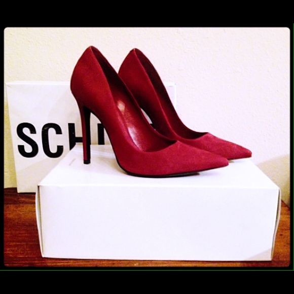 *SOLD* SCHUTZ Red Wine Leather Pumps NIB - Picture 2 of 3