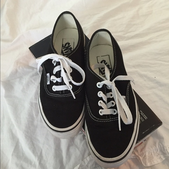 Black Authentic Vans