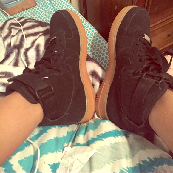 Nike high top af1 black suede with gum bottoms