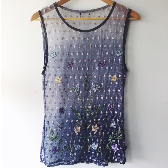 ✨sale✨ Vintage embroidered Mesh Tank Top S