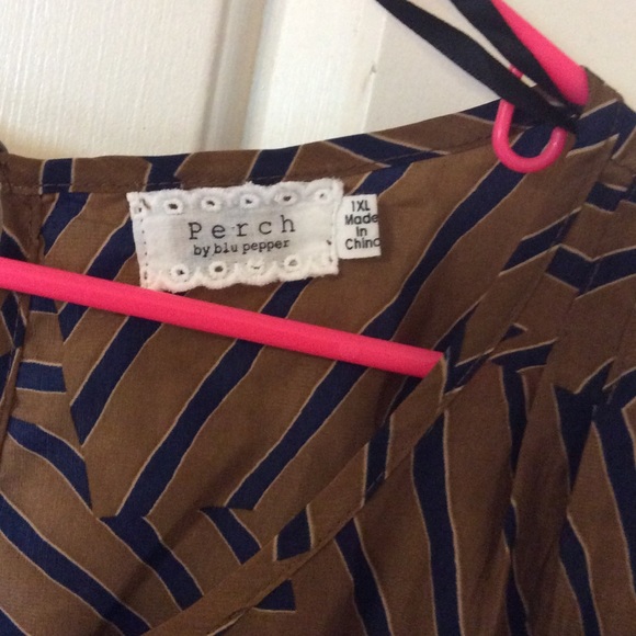 Oversized pattern top - Picture 2 of 4