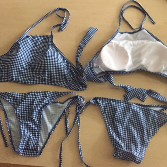 Sale. New M high neck halter bikini - Picture 4 of 4