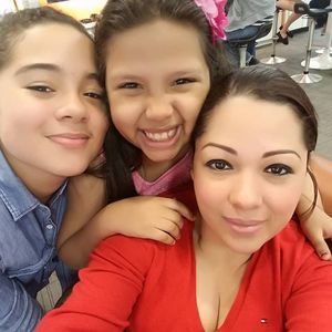 Meet your Posher, Isabel