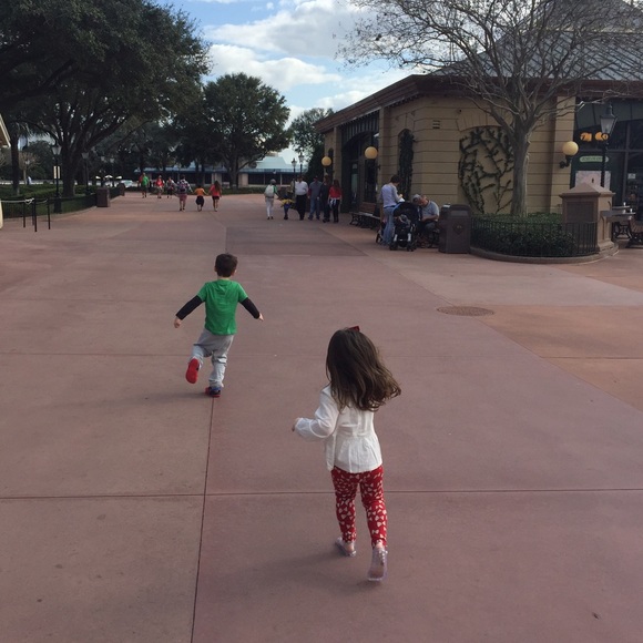 **SUGGESTED USER** 😚 - Picture 4 of 4