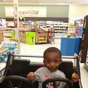 Meet your Posher, Latasha