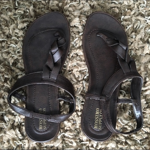 Dark brown sandals. 7.5