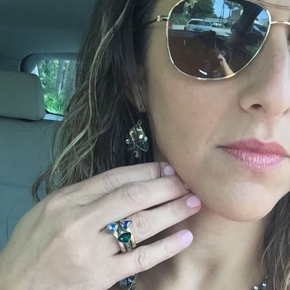 ⚠️ FLASHSALE 🆕 Statement Earrings - Picture 2 of 3