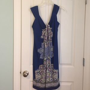 Summery dress in a bright, fun pattern!