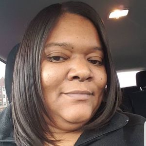 Meet your Posher, Dionna