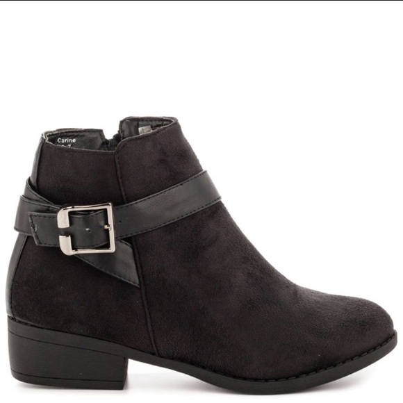 Just Fab black ankle boots (Carine)