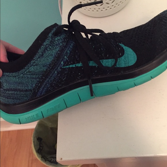 Nike Free Tennis Shoes