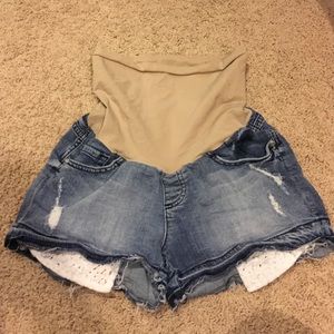 Maternity daisy duke Jean shorts