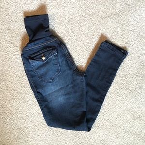 Maternity skinny jeans