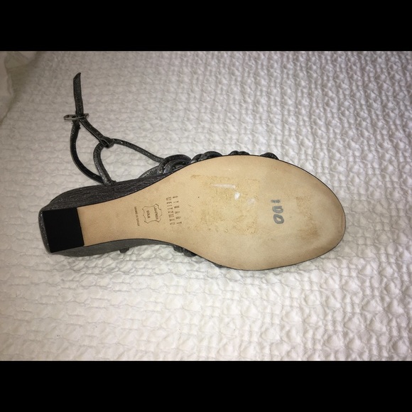 Stuart Weitzman metallic wedge Grecian like sandal - Picture 3 of 3