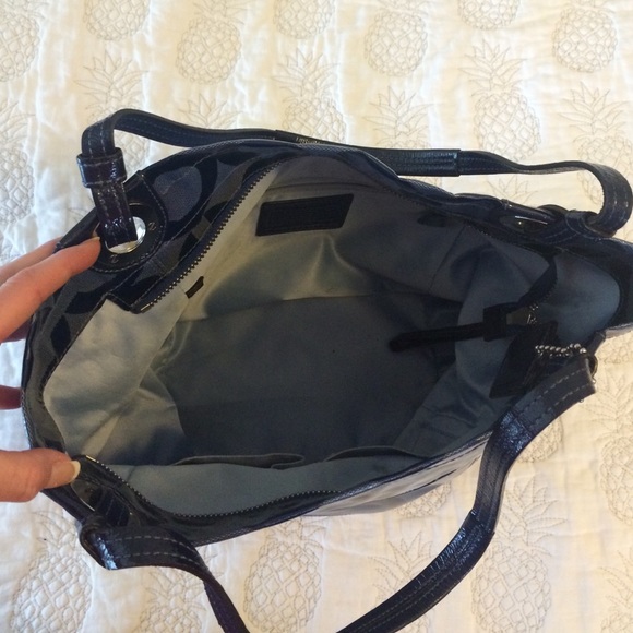 Coach purse - Picture 3 of 4