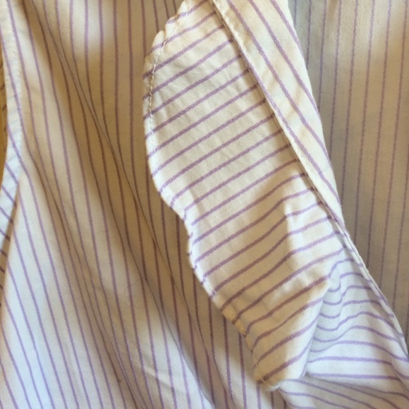 NY&Co Cute Ruffled Work Top - Picture 2 of 2