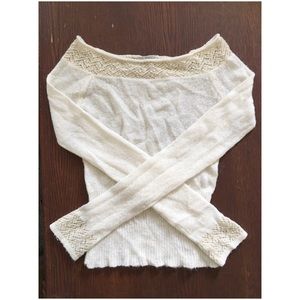 Guess • Off Shoulder Long Sleeve Top