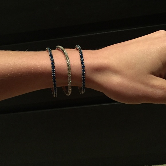 3 bracelets - Picture 2 of 2