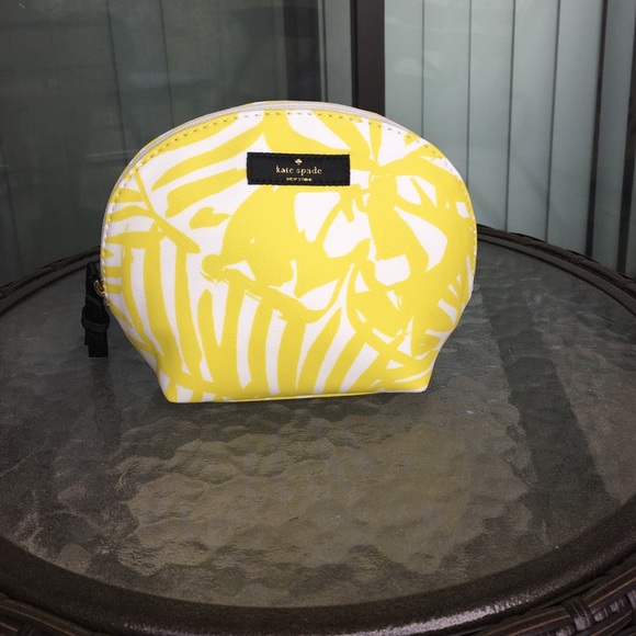 kate spade Handbags - Kate Spade Pouch