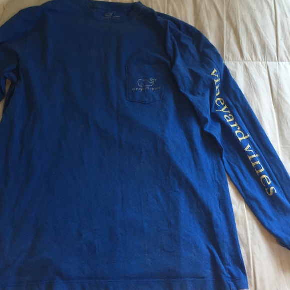 Long sleeve blue vineyard vines shirt