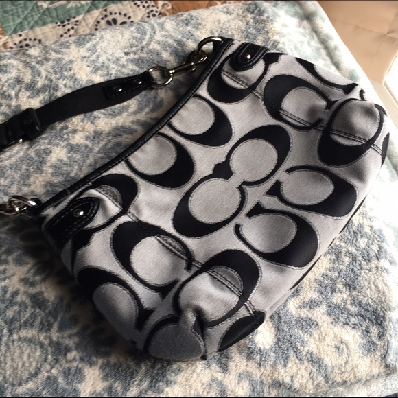 Coach Crossbody - Picture 4 of 4