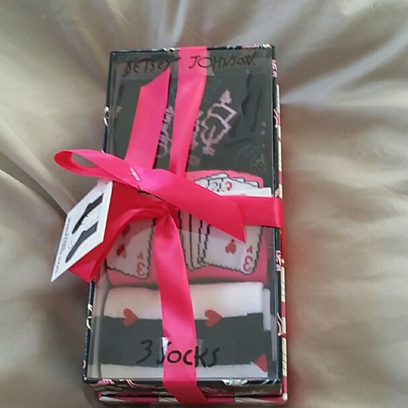 Nwt BETSEY JOHNSON socks