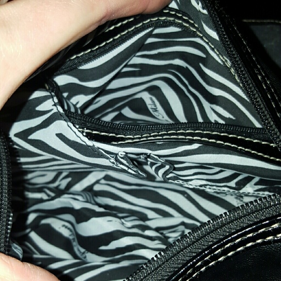 Gia Milani side studded sml satchel - Picture 3 of 3