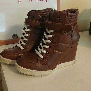 STEVE MADDEN sneaker wedges