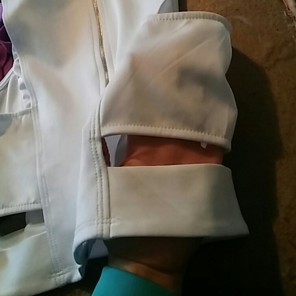 Top - Picture 3 of 3