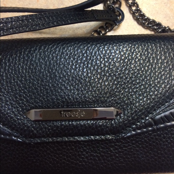 New Treesje Genuine Leather crossbody clutch. - Picture 4 of 4