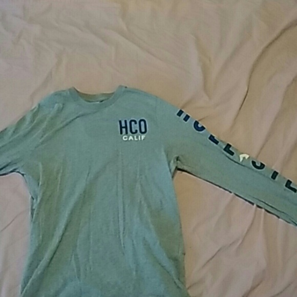 Hollister shirt