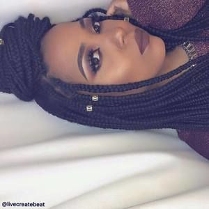 Meet your Posher, Samira