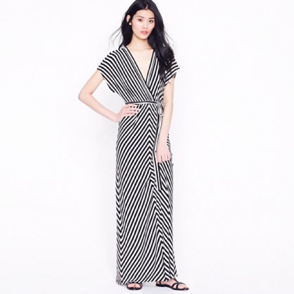 Kimono-sleeve maxidress in stripe