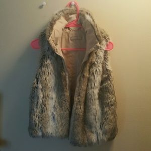 Reversible fur vest