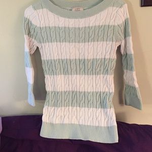 Blue and white stripped quarter sleeve sweater