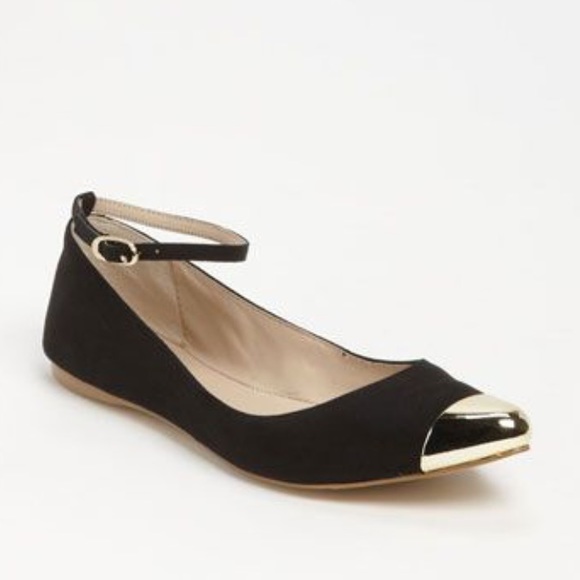 Gold Pointed Flats