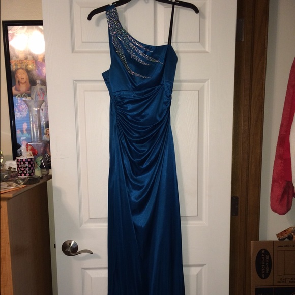 blue over the shoulder prom dress - Picture 1 of 3